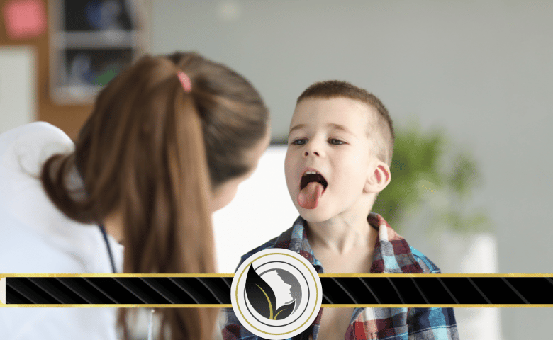 طبيب يوضح أعراض التهاب الحلق عند الأطفال
