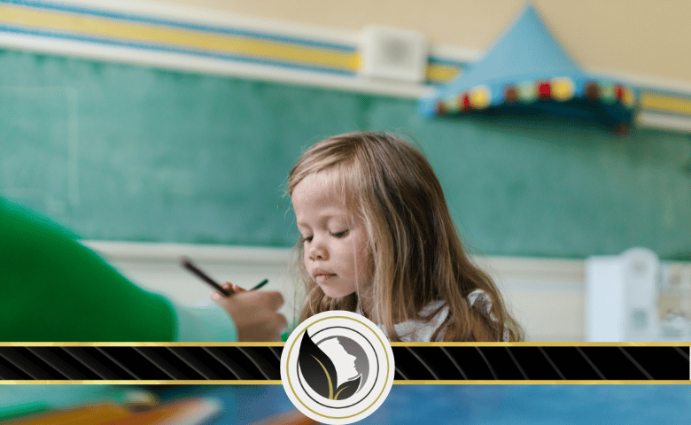 كيف تتعامل المدرسة مع طفل فرط الحركة